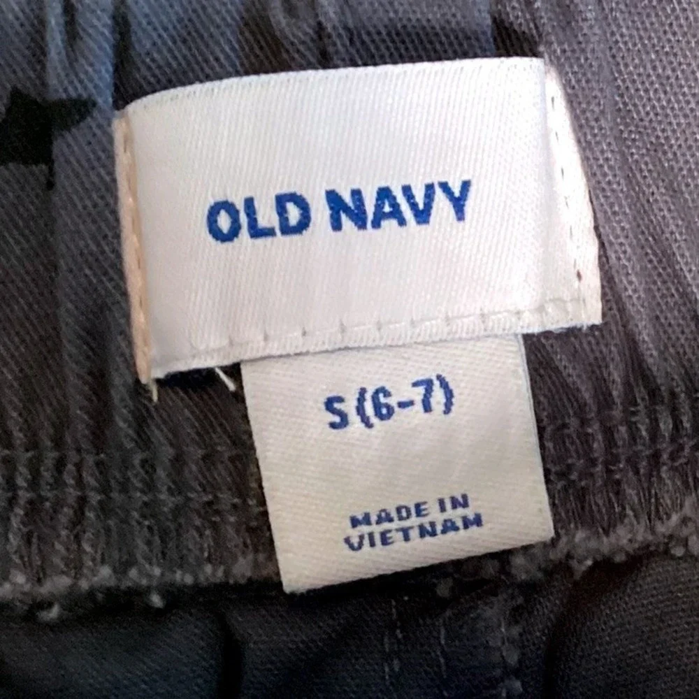 Old Navy Shark Jogger Twill Shorts Boys S 6-7 Grey Good Condition Nautical Print